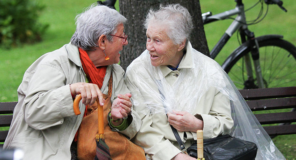 Какие гарантии предоставляет закон пенсионеру после достижения им семидесятилетнего возраста?