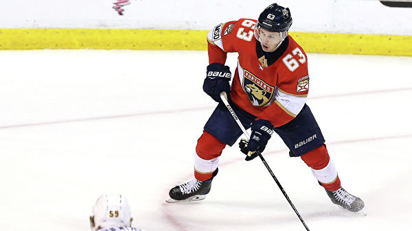 Дубль Дадонова помог «Флориде» обыграть «Бостон» в матче НХЛ