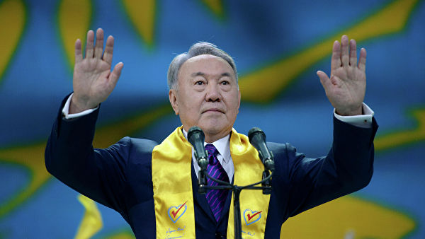 Назарбаев подал в отставку из-за возраста, считает эксперт
