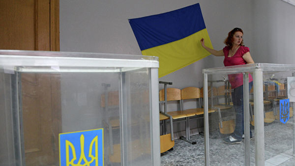 Слуцкий: c Украины поступает информация о возможных махинациях на выборах