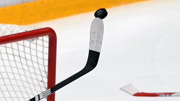 Такой хоккей нужен? китайские игроки устроили массовое побоище на льду