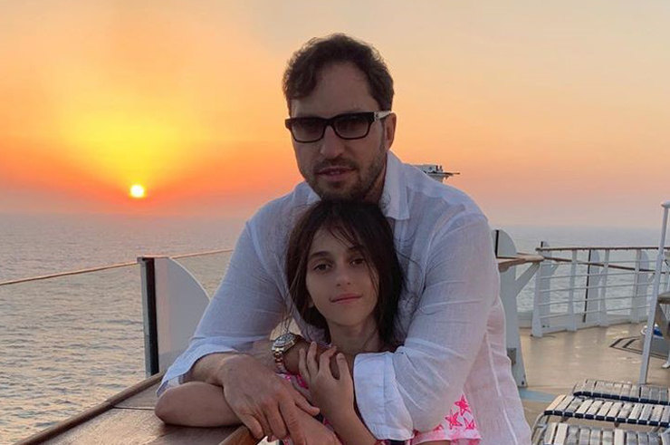 «Чувствую себя лишней»: Анжелика Ревва поделилась трогательным фото мужа и дочки