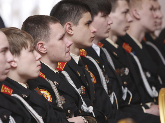 В России вдвое вырос набор в суворовские и кадетские училища