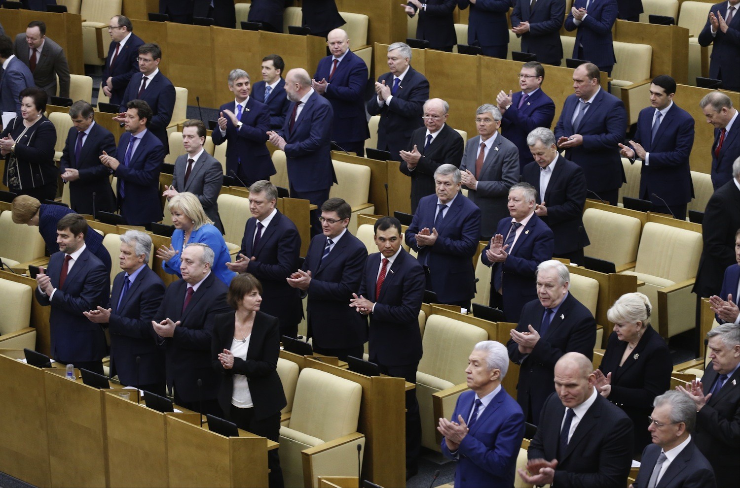 В очередной раз депутаты Госдумы предложили удивительные законы, которые сделают жизнь россиян лучше и веселее