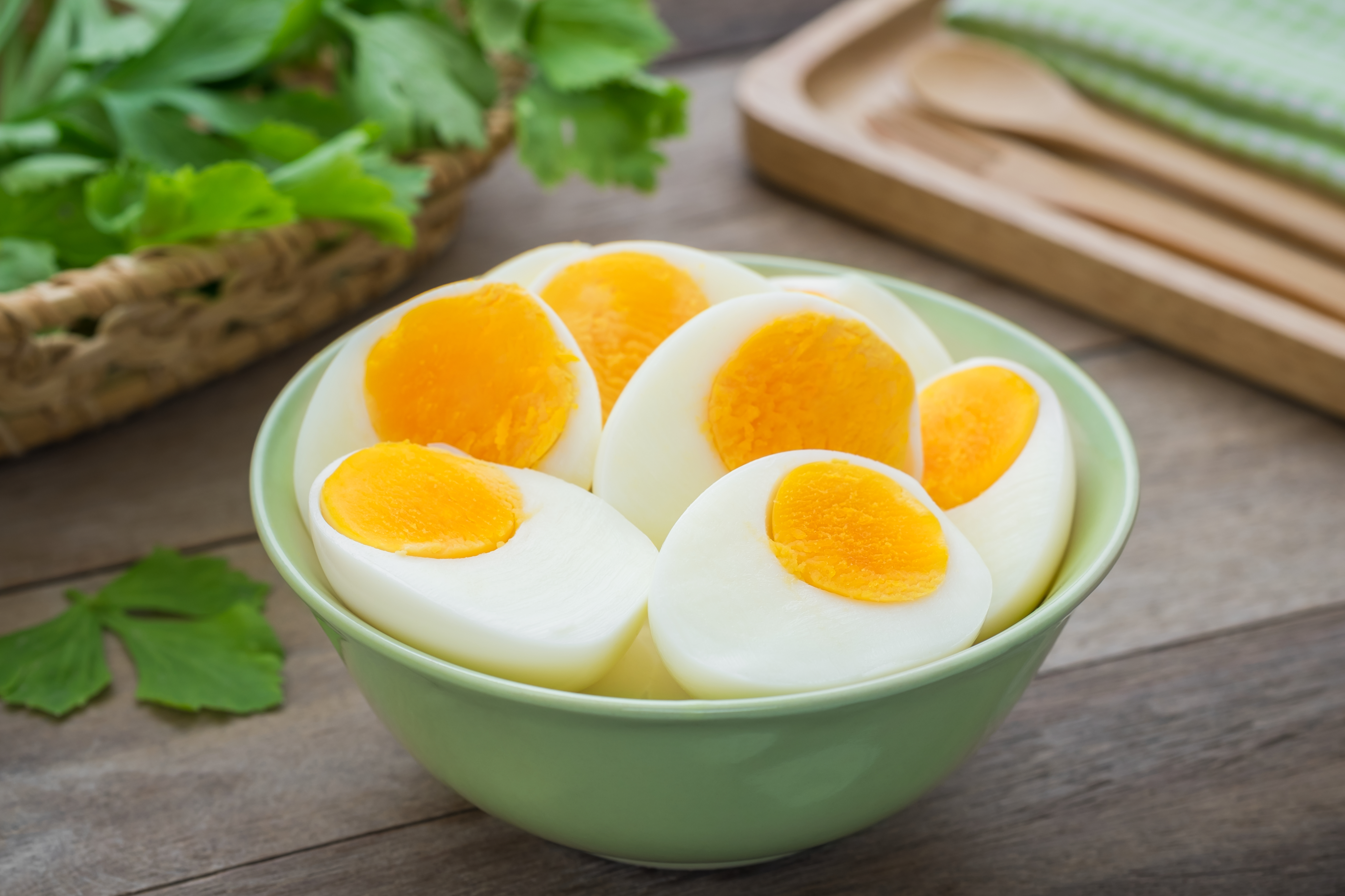 The strongest egg yolk. Вареные яйца. Яйца вкрутую. Отварные яйца. Сваренные в крктую яйца.