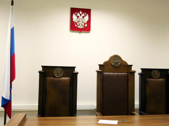 Российских судей решили награждать, как в царские времена