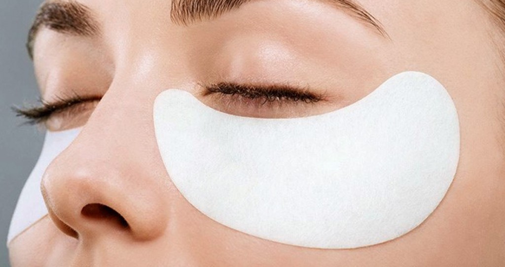 5 шикарных масок для кожи вокруг глаз, которые избавят вас от морщинок