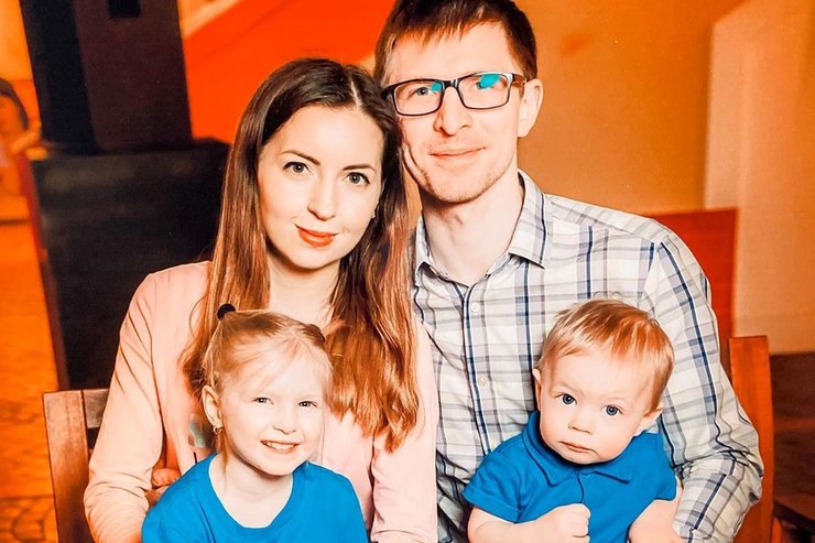 «Я исполнила его последнюю волю»: Екатерина Диденко с дочерью развеяла прах мужа