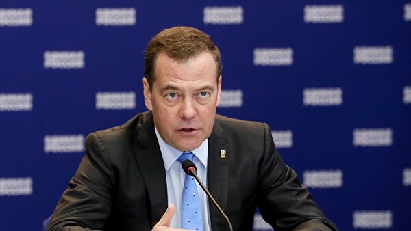 Медведев оценил опыт «Единой России» по электронному голосованию