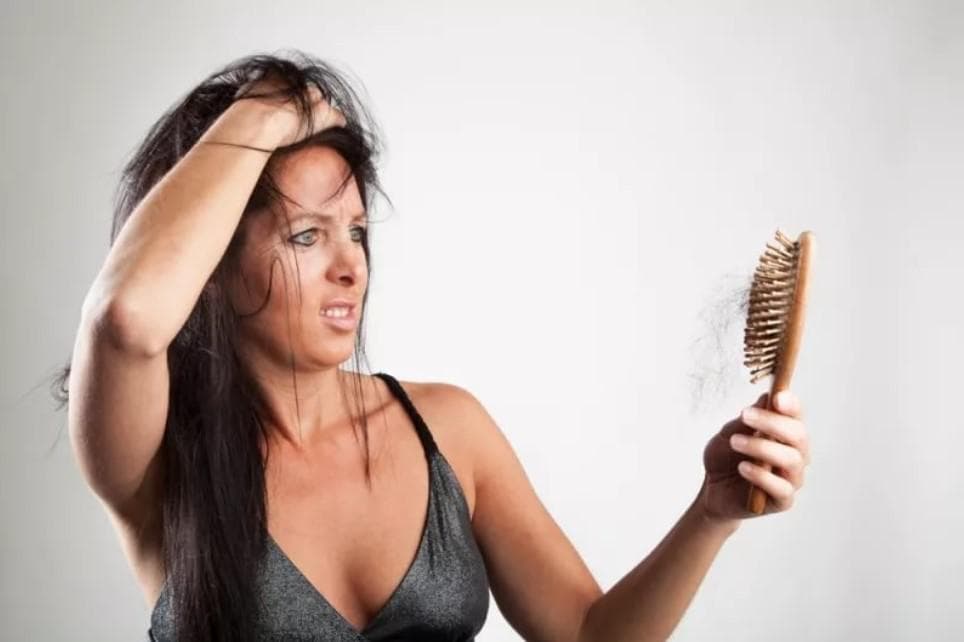 8 причин выпадения волос