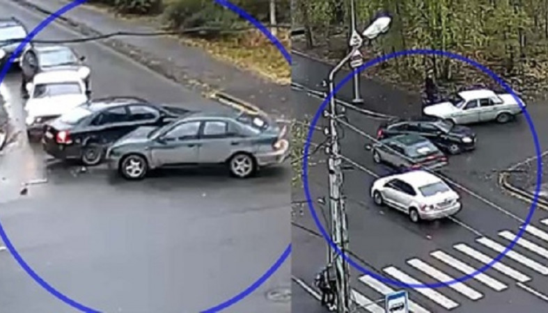 Три автомобиля столкнулись на улице Калинина в Петрозаводске