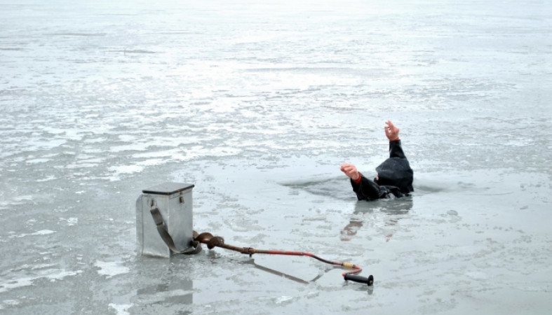 Карельская спасательная служба опубликовала правила поведения на льду