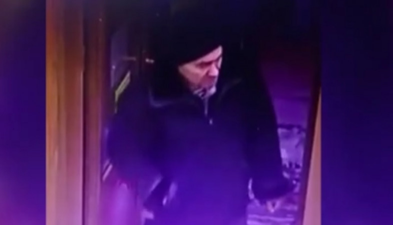 Подозреваемого в краже мужчину не могут найти в Петрозаводске