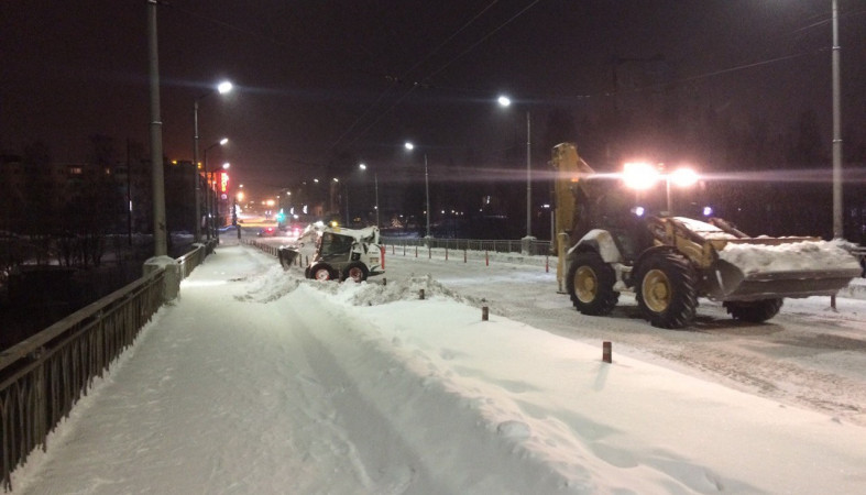 Мэрия Петрозаводска назвала улицы, с которых ночью вывезут снег