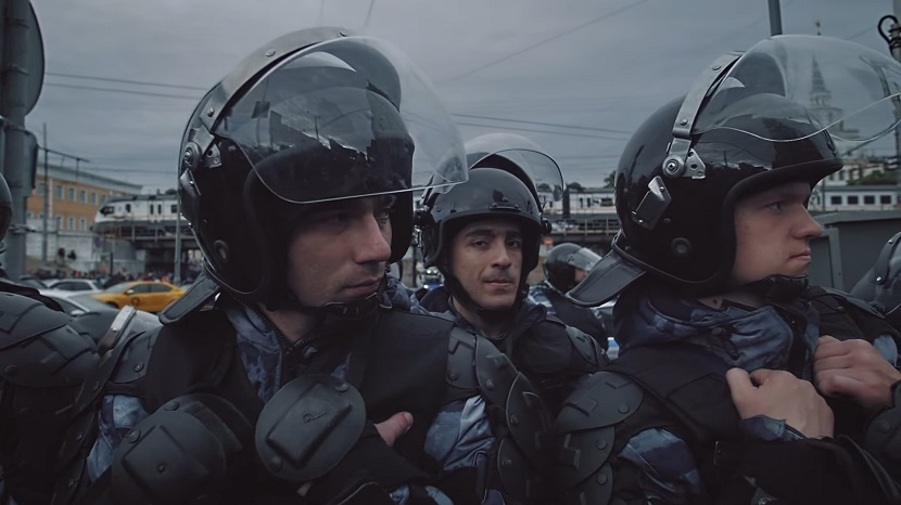 Группа Тараканы выпустила клип, снятый на московской акции протеста