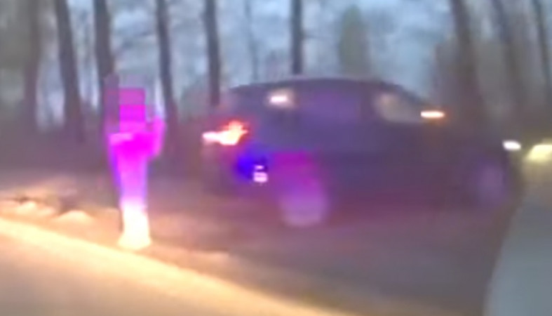 Погоня за пьяной женщиной-водителем в Петрозаводске попала на видео