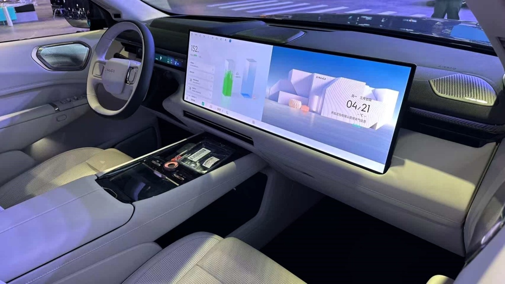 Автосалон в Шанхае 2025. Изучаем новинки на «живых» фото