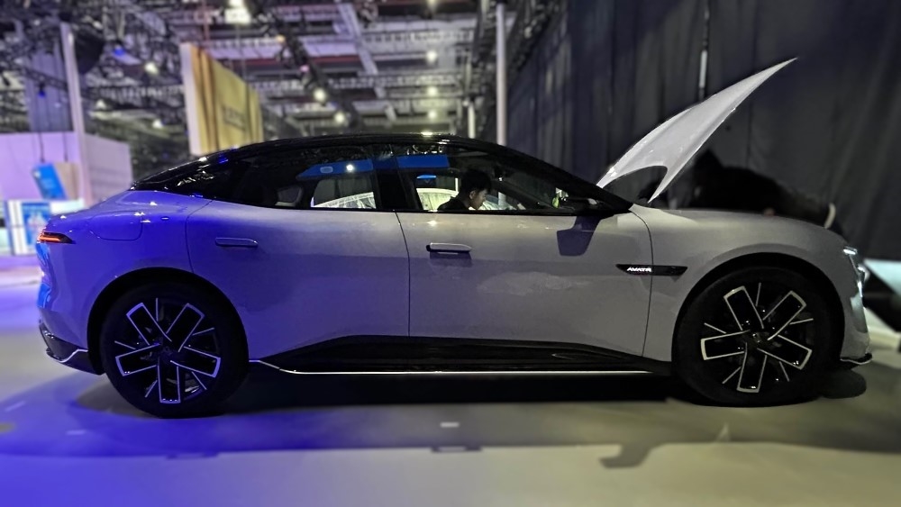 Автосалон в Шанхае 2025. Изучаем новинки на «живых» фото
