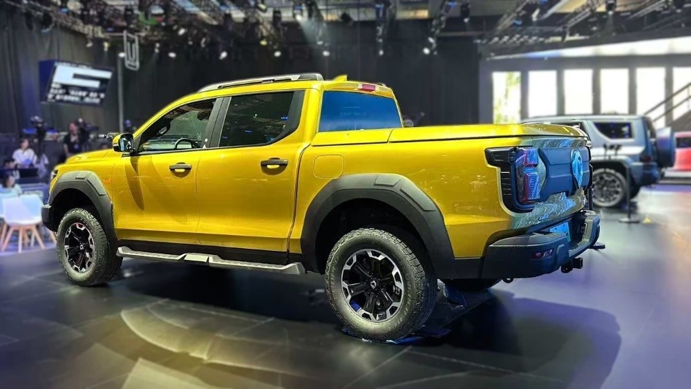 Автосалон в Шанхае 2025. Изучаем новинки на «живых» фото