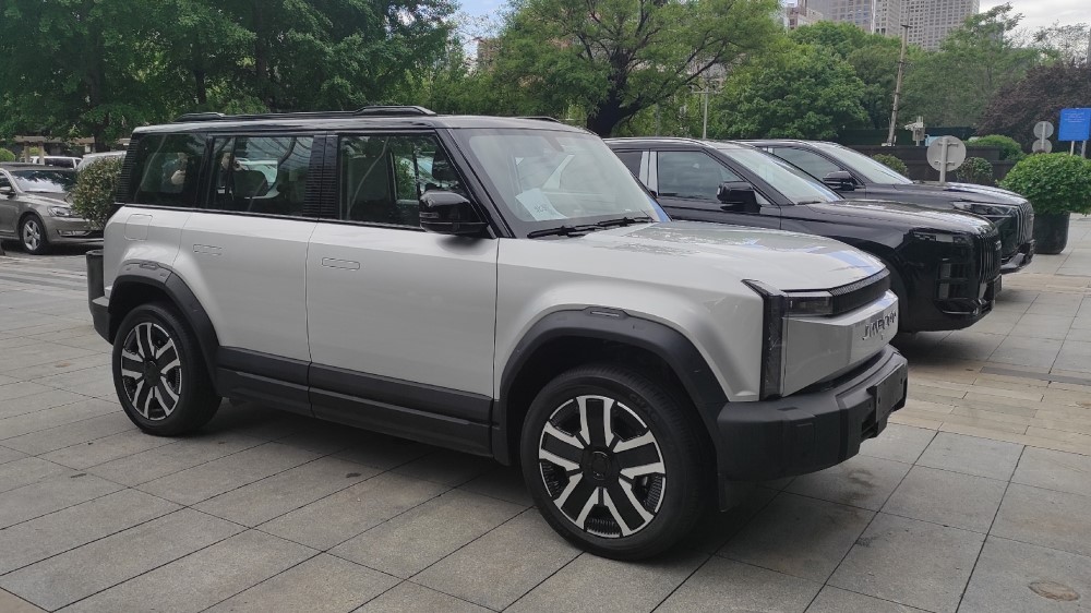 У Chery появится кроссовер X3 Plus. Автомобиль показали на фото