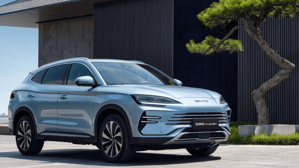 Geely, BYD и Wuling. Названы самые популярные автомобили в Китае по итогам апреля