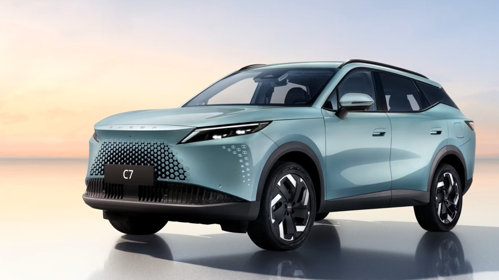  Комплектации кроссовера Omoda C7 раскрыли в России. Изучаем оснащение