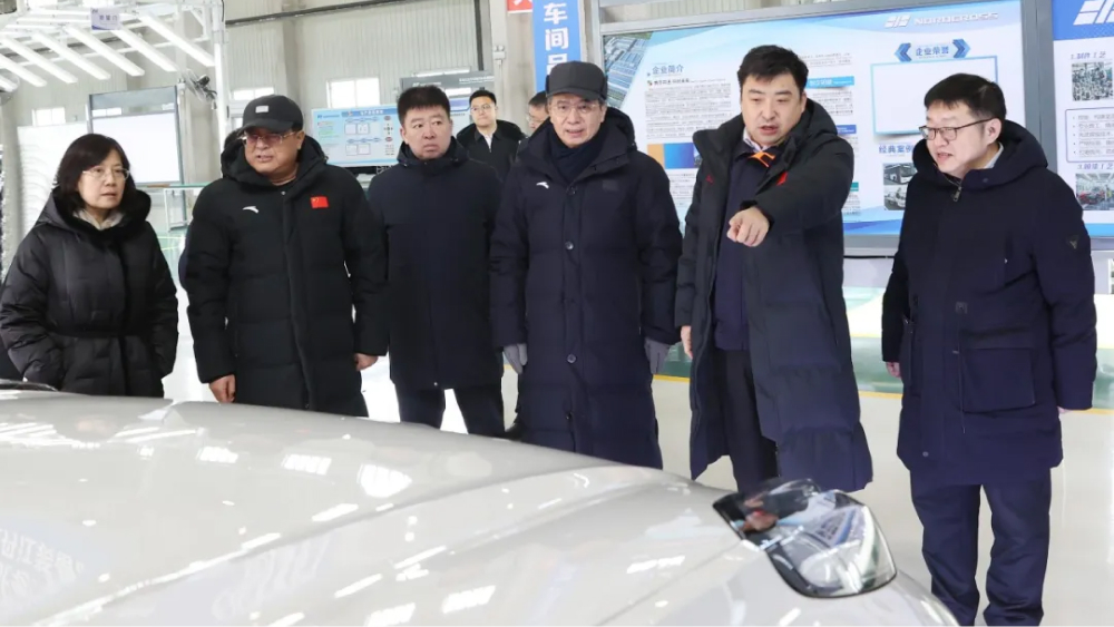 Nordcross 001 на базе Lynk & Co 09 заметили на автовозе. Кроссовер вскоре появится в России