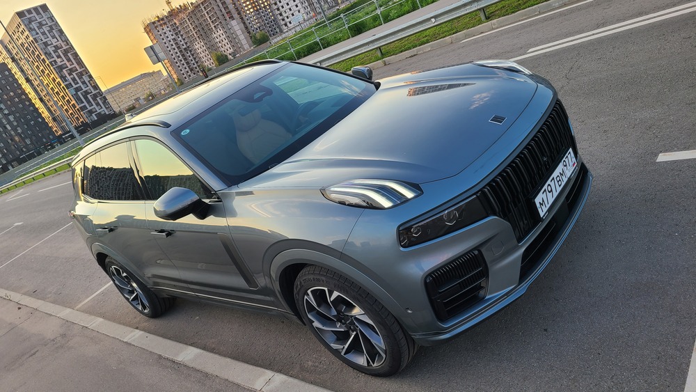 Nordcross 001 на базе Lynk & Co 09 заметили на автовозе. Кроссовер вскоре появится в России