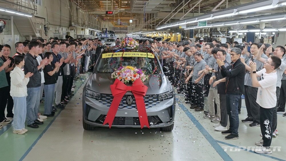 Renault Grand Koleos на базе Monjaro вышел на экспорт. Он столкнулся с жесткой конкуренцией