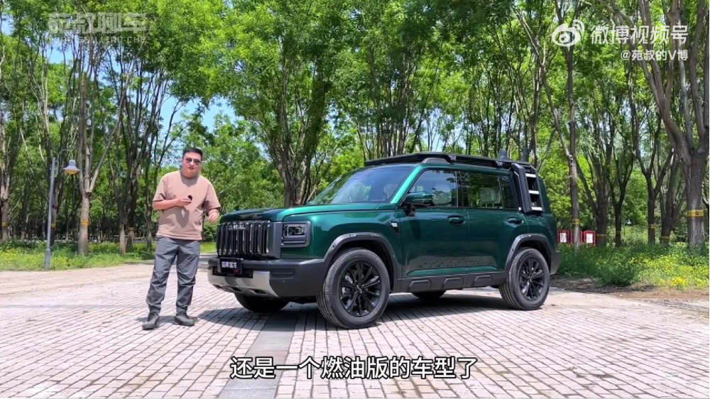 В Китае появились первые обзоры бензинового Haval Raptor. Кому подойдет этот кроссовер