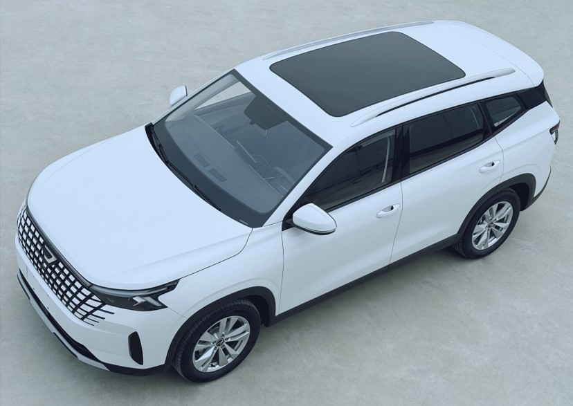 В стиле Changan или Lada? Jetta готовит флагманский кроссовер VS8 к дебюту