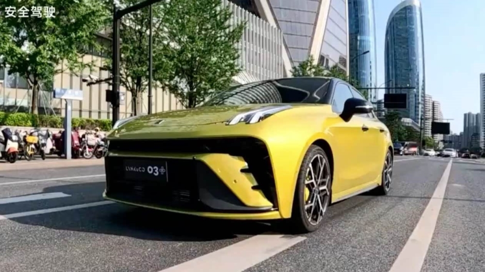 В стиле перформанс. Lynk & Co выпустит новую версию спортивного седана 03+