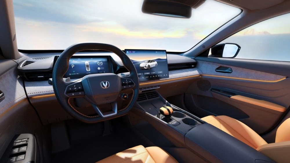 Changan официально показал Uni-V нового поколения. У лифтбека другой интерьер