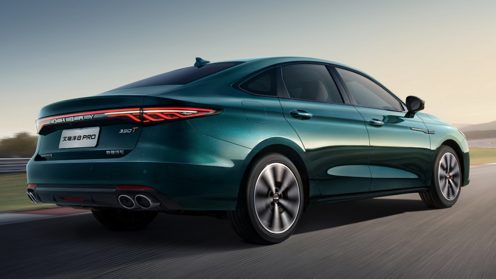  Chery Arrizo 8 Pro с турбомотором 2.0 поступил в продажу. Седан отличился не только «начинкой»
