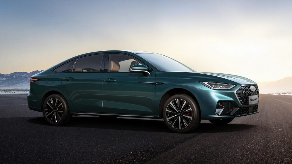 Chery показала Arrizo 8 Pro с турбомотором 2.0. Седан получил собственный дизайн