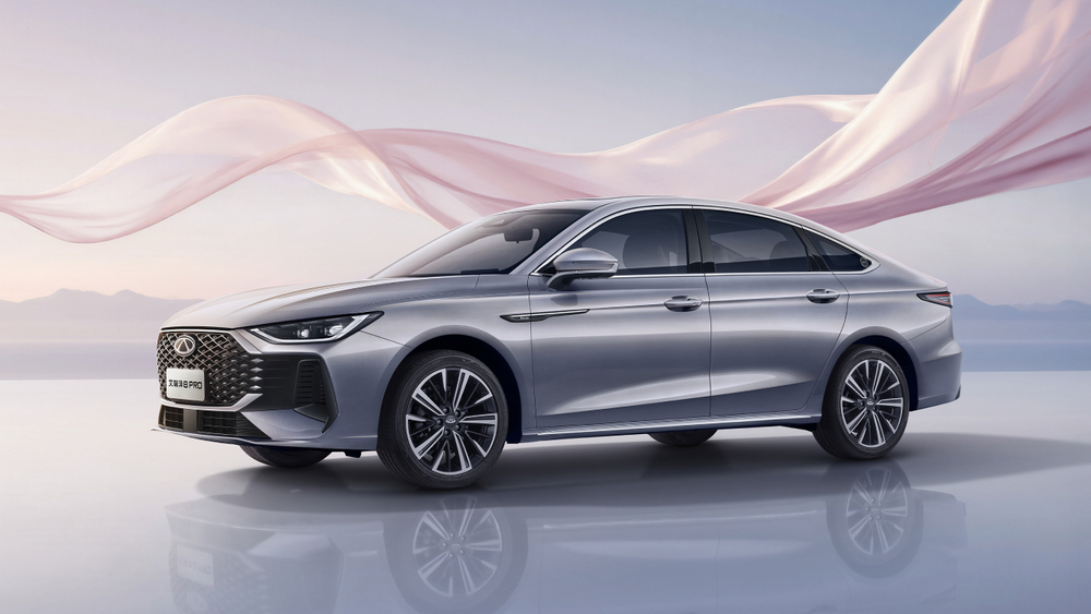 Chery показала Arrizo 8 Pro с турбомотором 2.0. Седан получил собственный дизайн