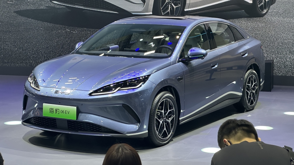 «Электричка» по цене Granta. В Китае стартовали продажи седана BYD Seal 06 EV