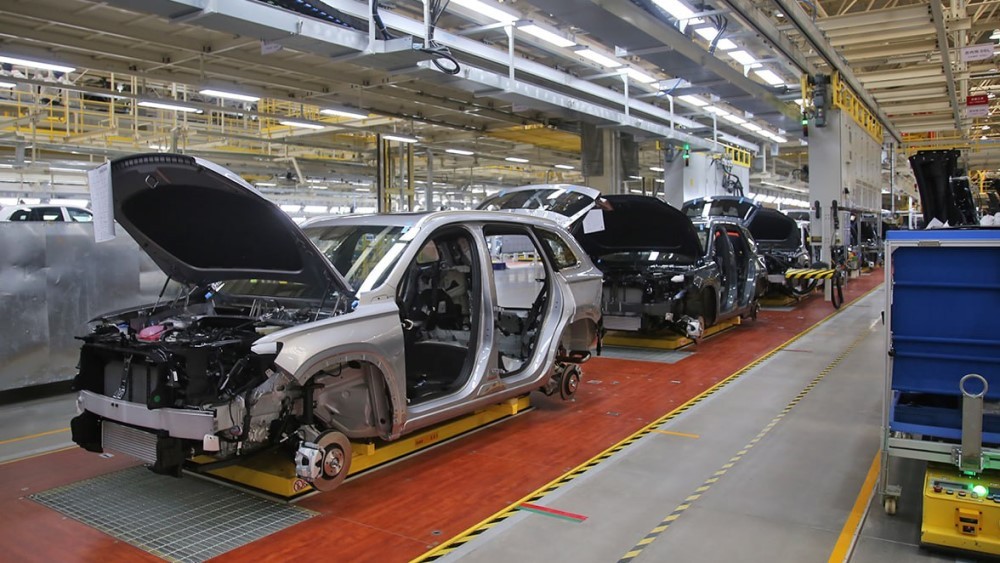 Geely больше не будет строить автозаводы. В компании назвали причину