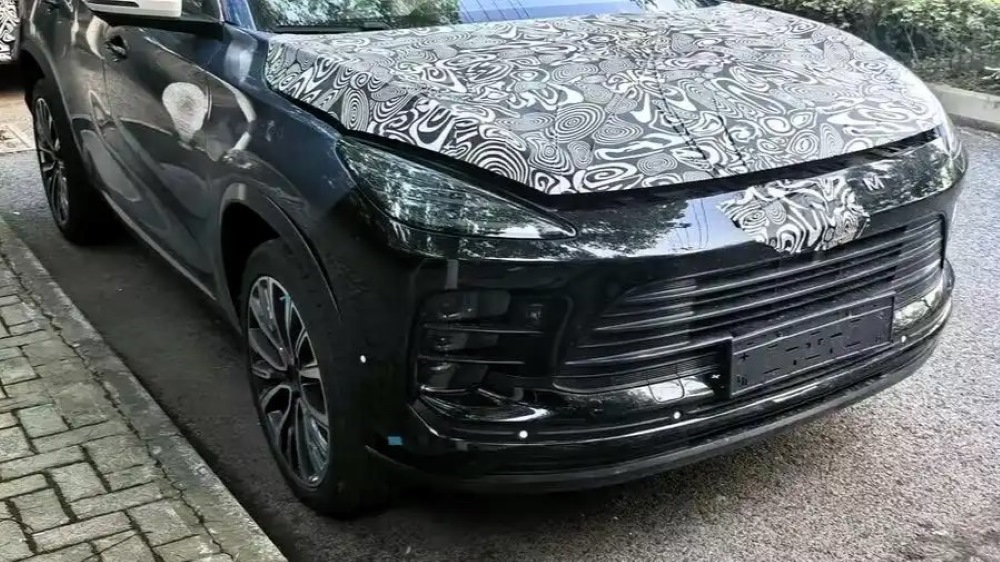 Китайский Porsche. Новый кроссовер Exeed TXL заметили в Китае во время тестов