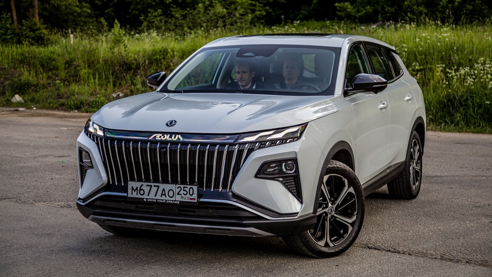 Первый тест Dongfeng Mage и Huge. Два новых кроссовера, которые не получится игнорировать