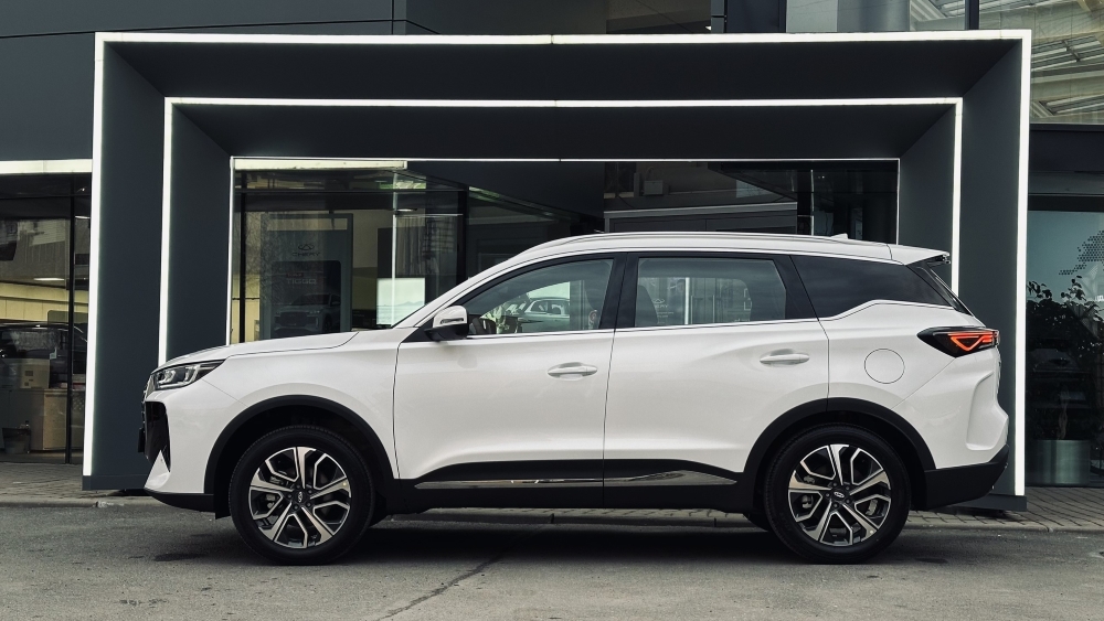 Продажи кроссоверов Chery Tiggo 7L AWD официально стартовали. Но можно ли их купить?