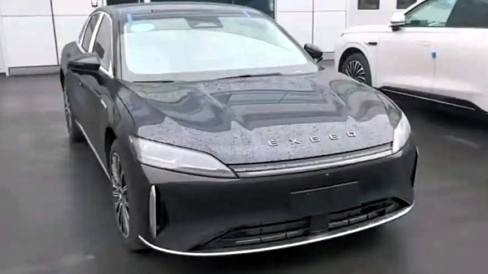 Седан Chery Fulwin A9L вышел на рынок Китая. Он может появится в России под маркой Exeed