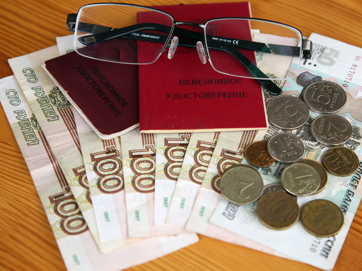 Работающих пенсионеров ждет увеличение выплат с 1 августа: кто и сколько получит