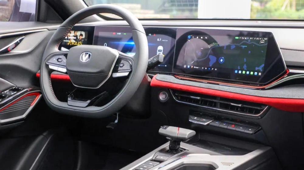  Changan анонсировал в России кроссовер X5 Plus. Он должен был стать новой Volga K30