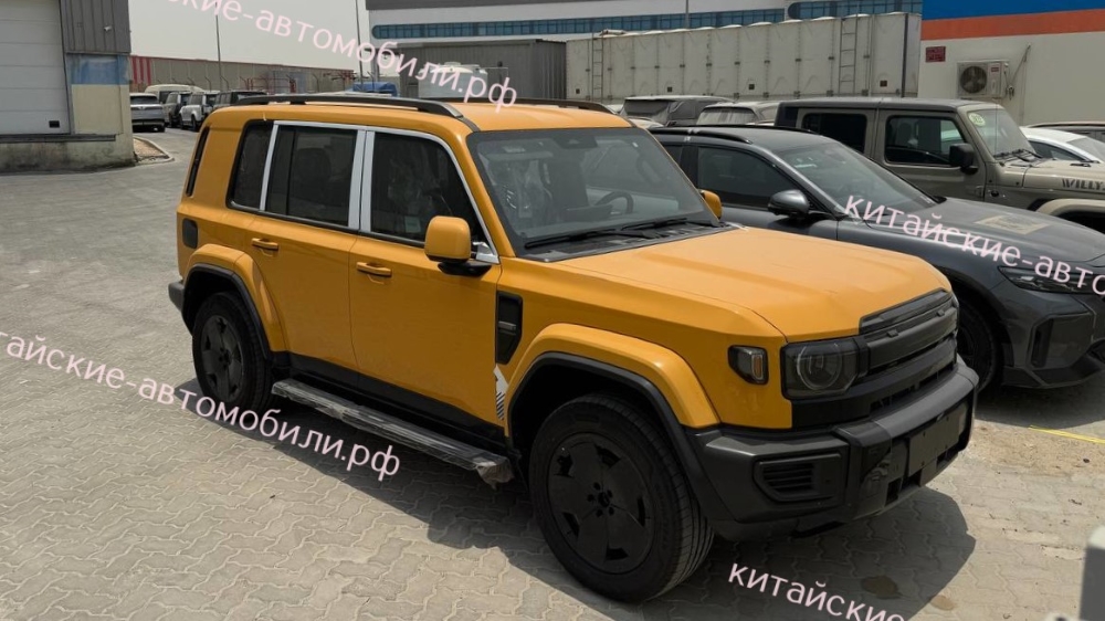  Chery представит первый кроссовер iCAUR для России. А у нас уже есть его фото