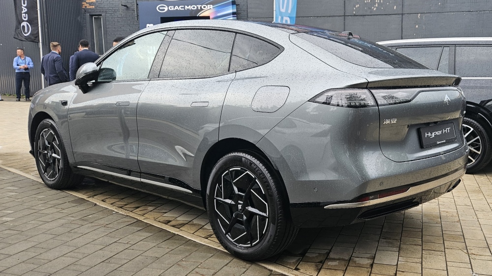 GAC привезет в Россию электромобили Aion и Hyptec. Что известно о новинках
