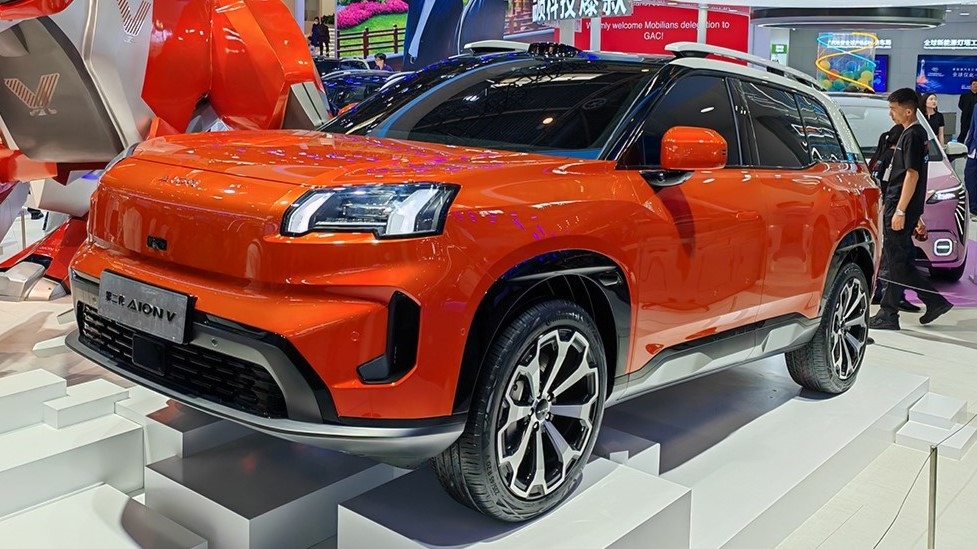 GAC привезет в Россию электромобили Aion и Hyptec. Что известно о новинках