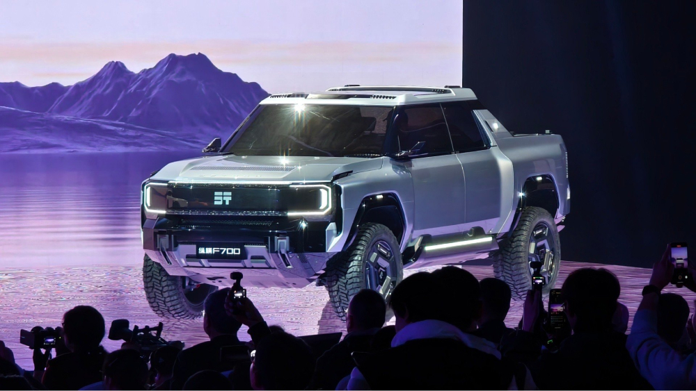 Jetour вывел на тесты флагманский пикап Zongheng F700. Он радикально отличается от концепта