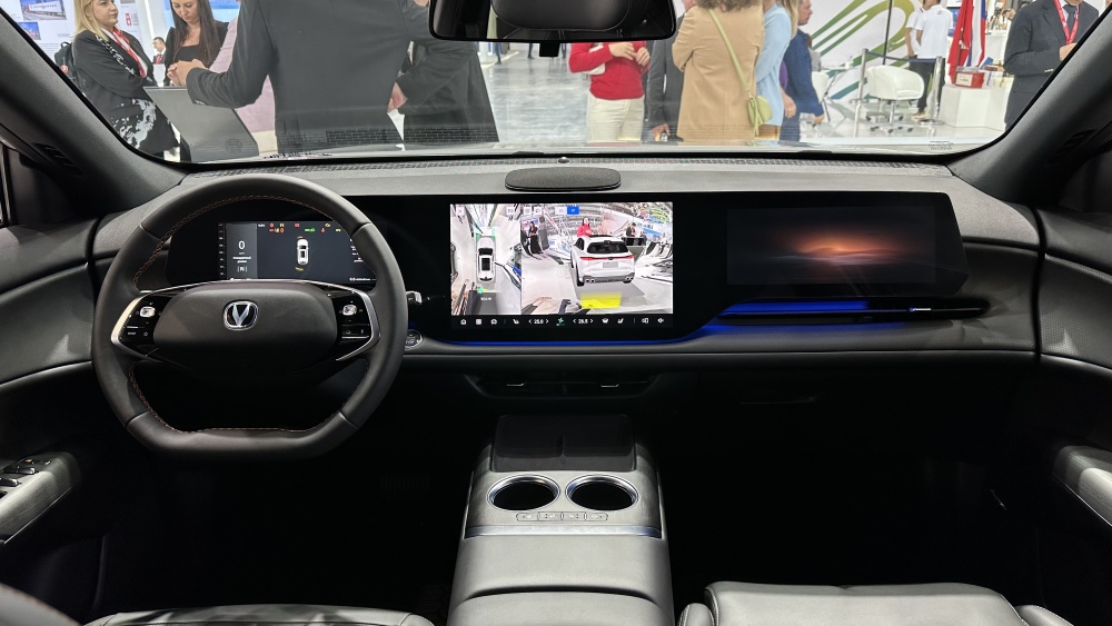Кроссовер Changan Uni-S получит полноприводную версию. Когда она появится в России