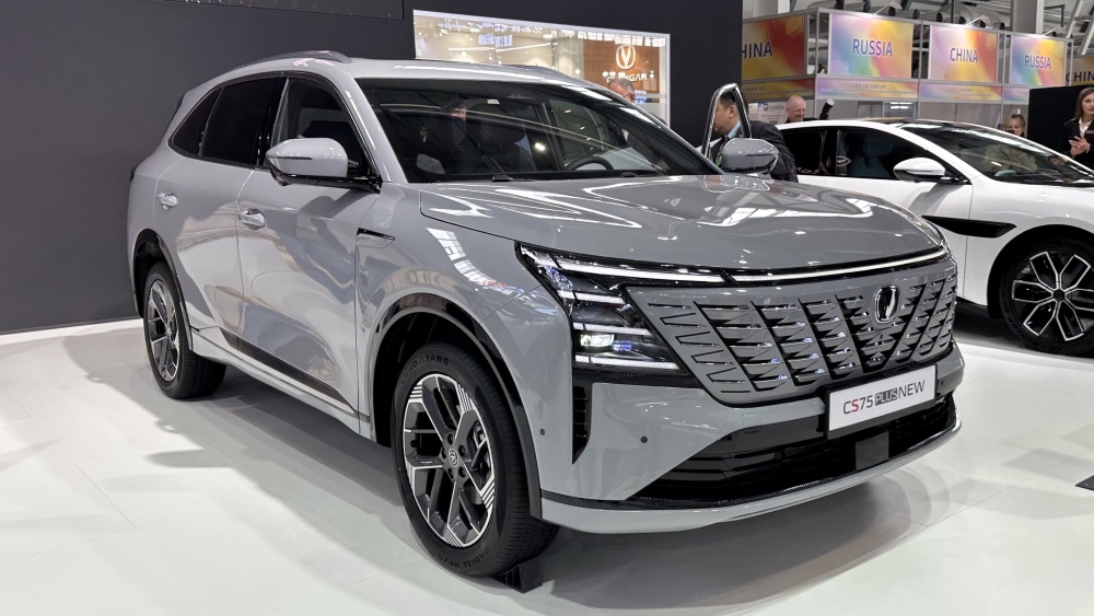 Кроссовер Changan Uni-S получит полноприводную версию. Когда она появится в России
